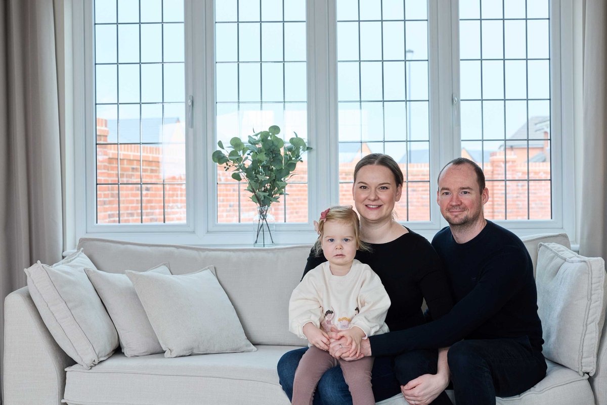 There's room to grow at Kings Moat Garden Village🪴 For Robin and Eva that means space to expand their #family and room to grow their own 🍓 Read more about our 150th customers at Kings Moat Garden Village here 👉 bit.ly/3U0XpH2 #NewHome #Redrow