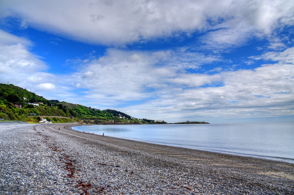 We are delighted to announce once again that the prestigious Blue Flag status has been obtained by both Seapoint and Killiney beaches! A big thanks and well done to all those involved in helping to achieve this status. Further details are available at bit.ly/dlrBlueFlag