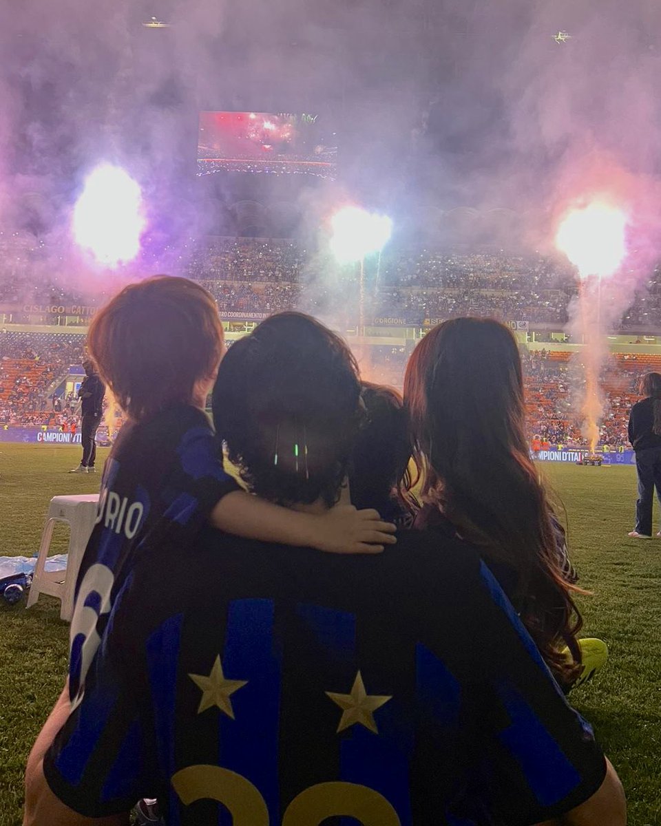 My favourite supporters 🖤💙 #Inter #ForzaInter #IM2Stars