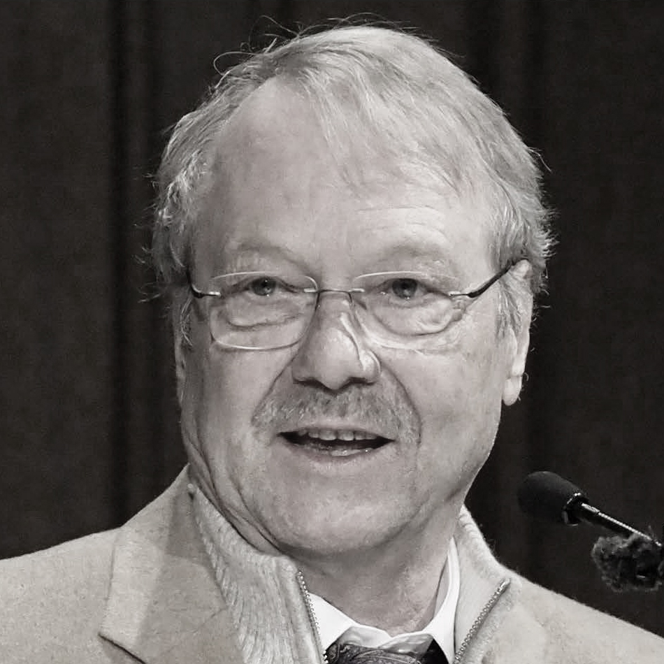 With heartfelt sadness, the Institute of Pharmaceutical Sciences @ETH_DCHAB @ETH_en announces that Prof. em. August (Gusti) Schubiger died on April 24th 2024. He will be sorely missed. chab.ethz.ch/en/news-and-ev… Photo: August Schubiger; thanks to @SocRadiophSci