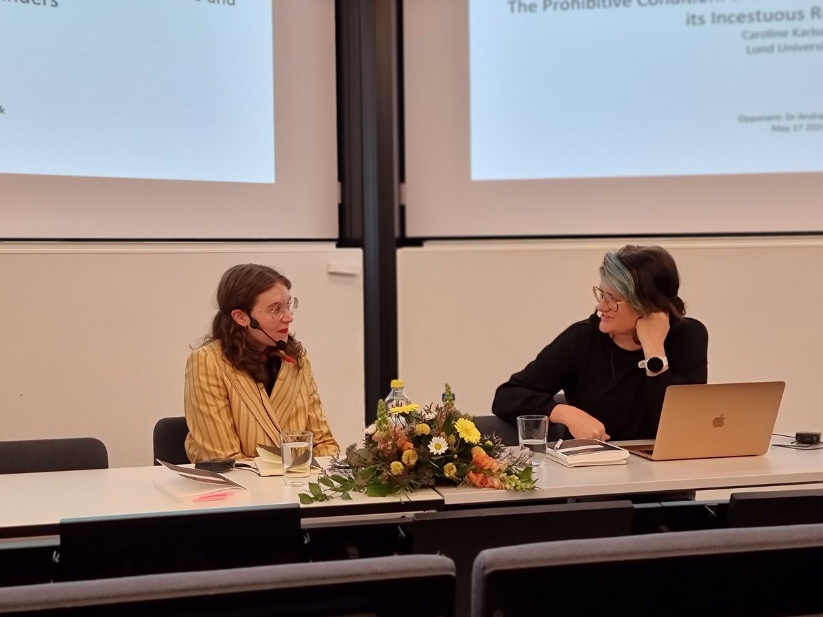 Last Friday, I successfully defended my PhD dissertation titled ‘The Prohibitive Condition’! Faculty opponent @azejcek did an excellent job commenting on it. I’m still overwhelmed. You can read it here: portal.research.lu.se/sv/publication…