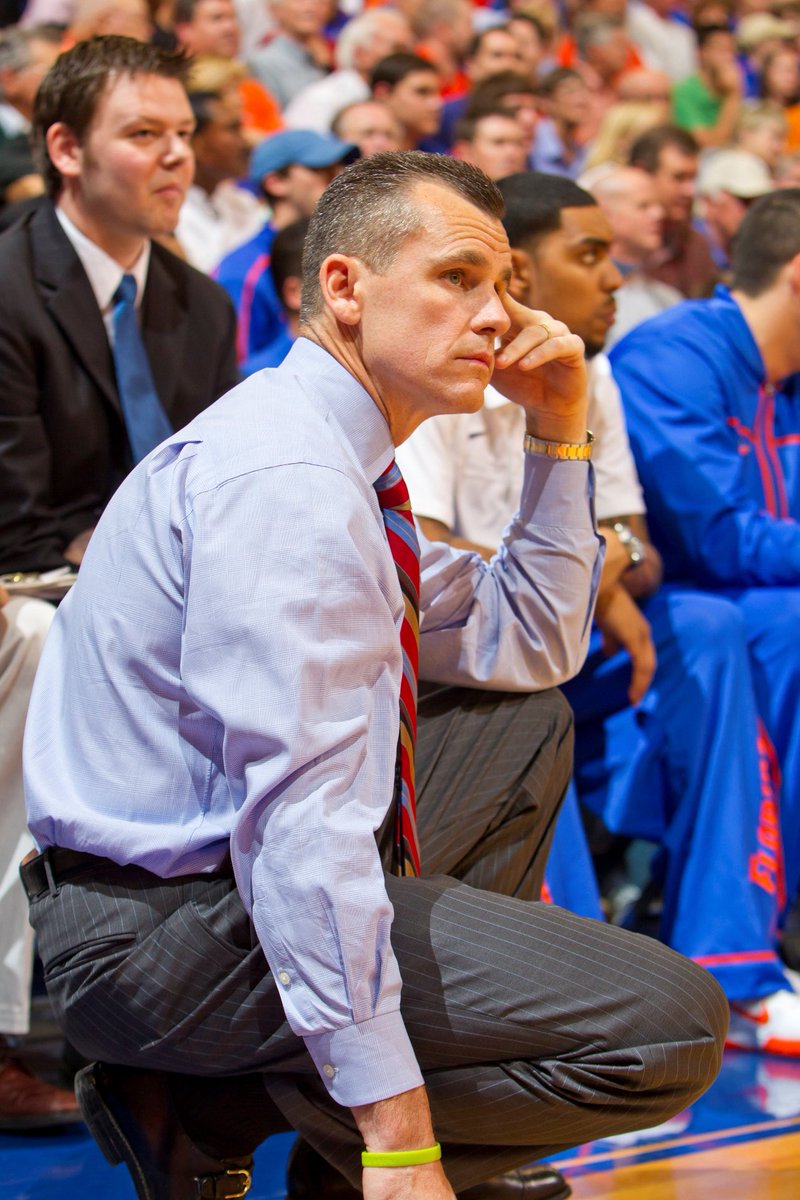 Billy Donovan is a top 25 program of all-time by HIMSELF 👑 Before Donovan arrived at Florida, the Gators had a measly .493 all-time win percentage, 1 conference title, and 5 NCAAT appearances In Donovan’s tenure, the Gators had • .715 win percentage • 3 30+ win seasons • 7