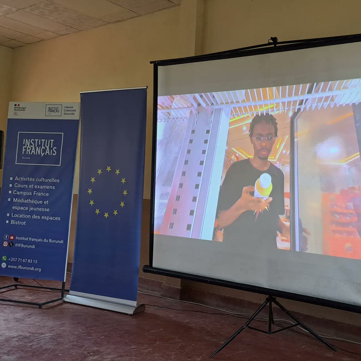 🎞 Les 8 courts-métrages produits dans le cadre de la Smartphone film competition 2024 ont été projeté à l'Université Lumière de Bujumbura et à l'Université polytechnique de Gitega en partenariat avec l'AF Gitega. Les étudiants ont voté pour leur court-métrage préféré.