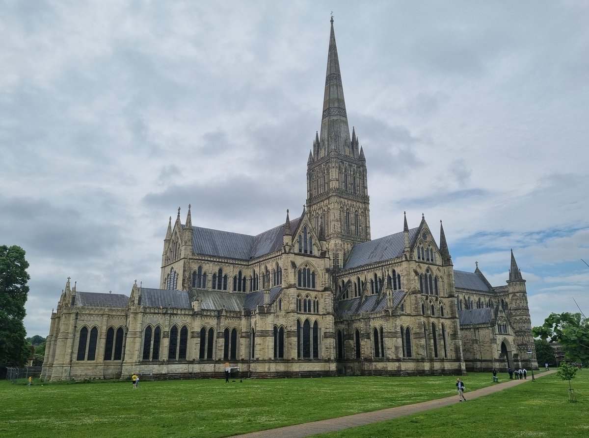 Salisbury Cathedral looking splendid (as ever) today.