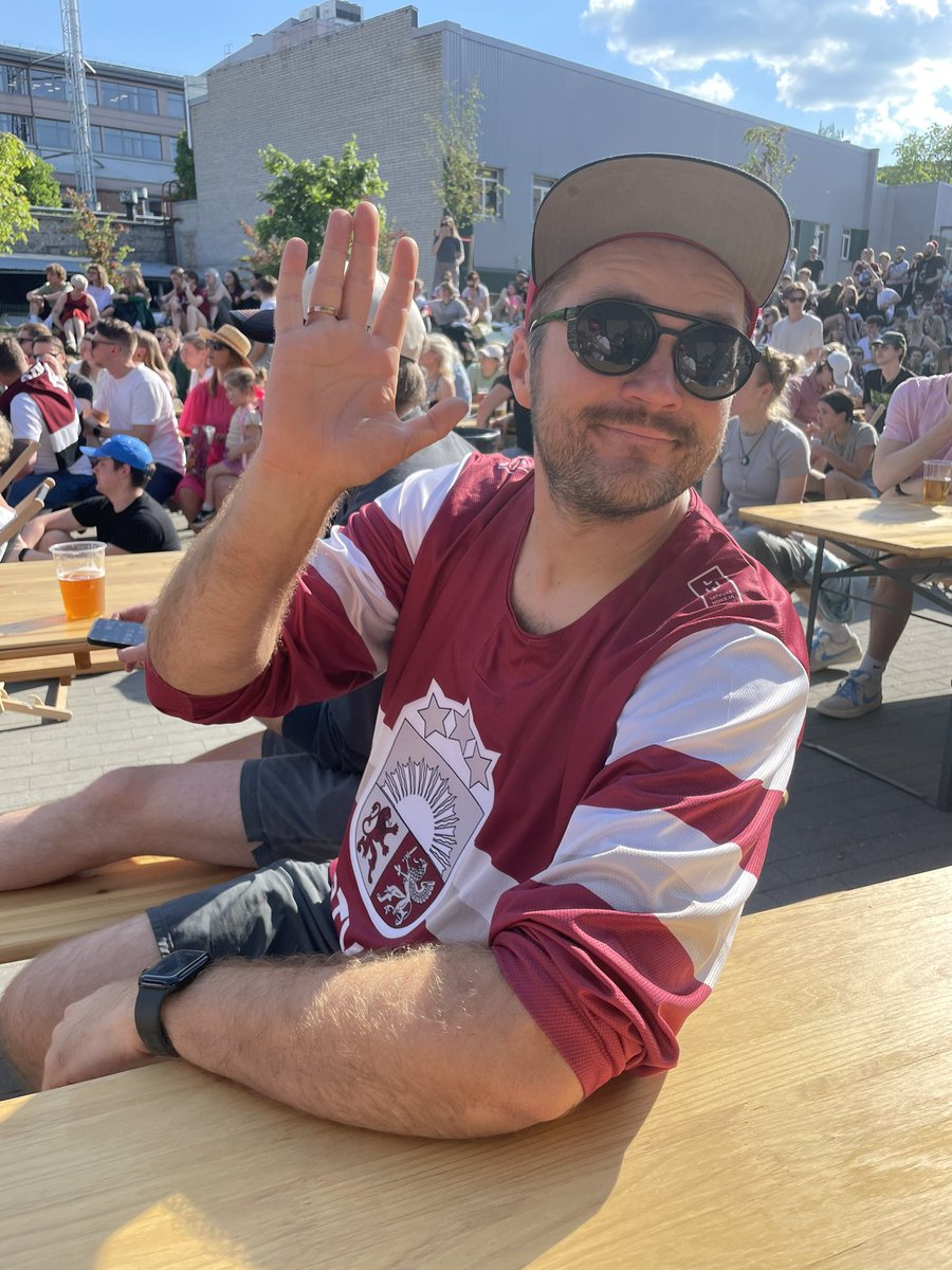 Ja Latvija uzvarēs pamatlaikā, tad <a href="/KBreidaks/">Kaspars Breidaks</a> iedos 500€ visiem, kuri retvītos vai ielaikos šo ziņu!