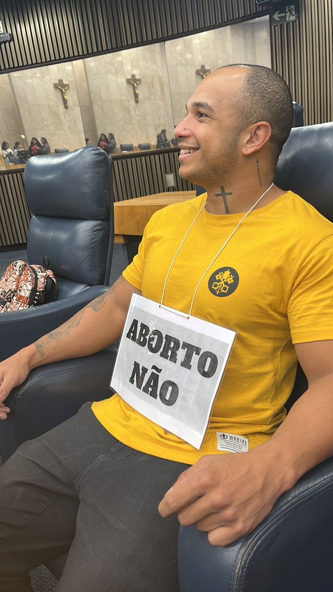 Já estou aqui na Câmara Municipal de São Paulo. O Conselho Federal de Medicina foi convocado para depor na “CPI da Violência Contra Mulher” sobre a proibição de assistolia fetal (método de aborto sanguinário e cruel). Vim defender o direito à vida!