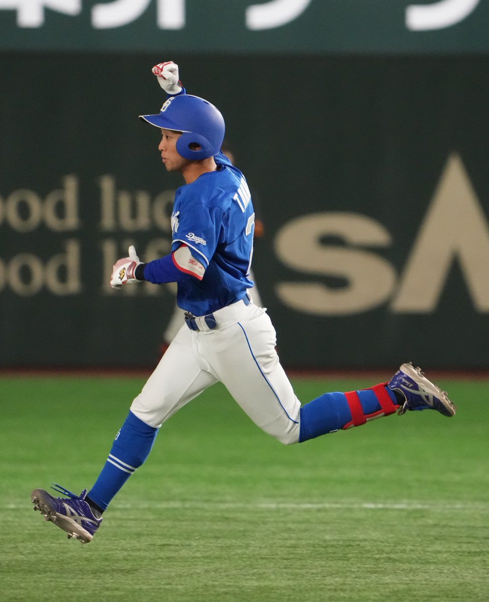 中日ドラゴンズ 田中幹也選手　プロ初ホームラン記念直筆サインフォトファイル 中日ドラゴンズ 田中幹也選手 プロ初ホームラン記念直筆サインフォト