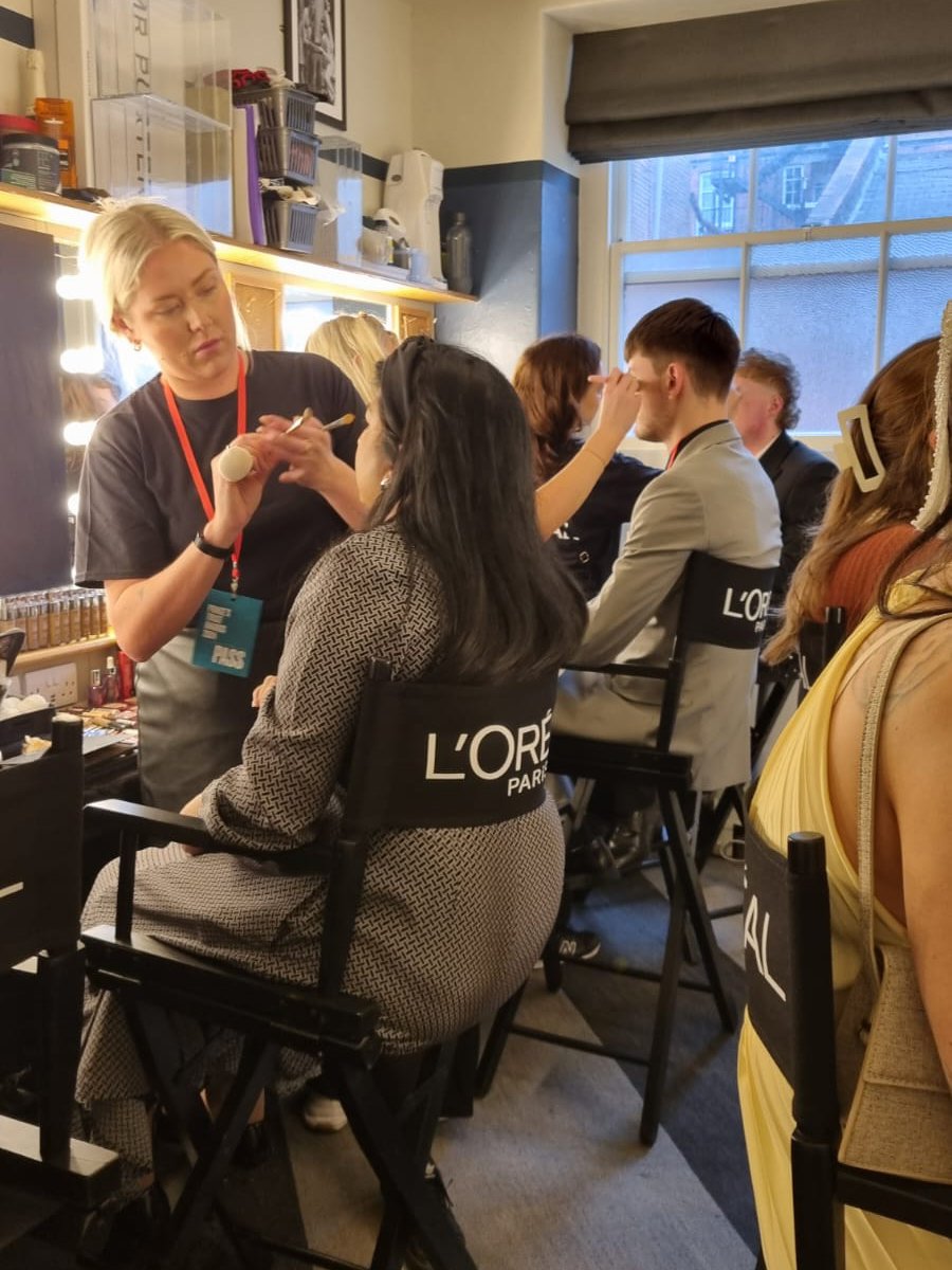 Get ready with us, Prince’s Trust Awards style! ✨

A huge thank you to our Rising Star Award sponsors, @LorealParisUK, for providing hair and make-up for our #PrincesTrustAwards winners.