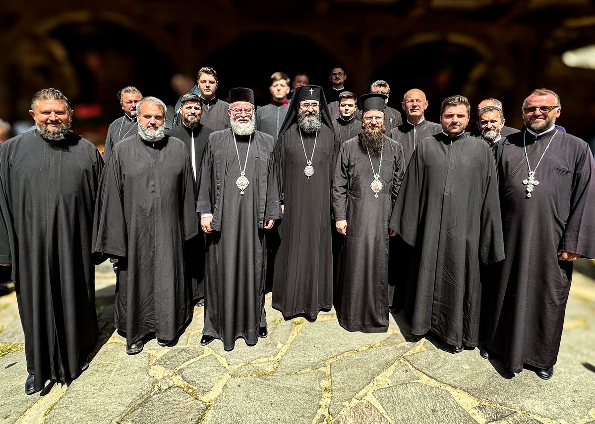 ByzantineChoir's tweet photo. 21 mai 2024 | Târnosirea bisericii Mănăstirii Budești din județul Maramureș
#eormmsm https://t.co/Et3GIB1muH