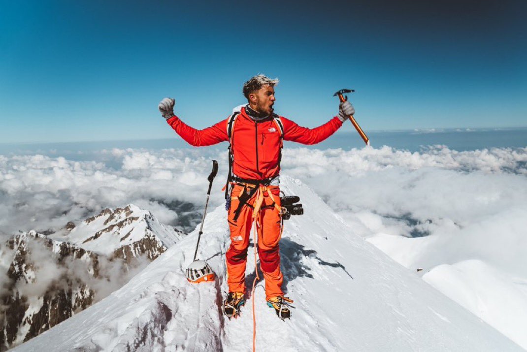 🚨 Inoxtag a atteint le sommet de l’Everest ce matin ! 🏔️

Félicitations à lui et son équipe 👏