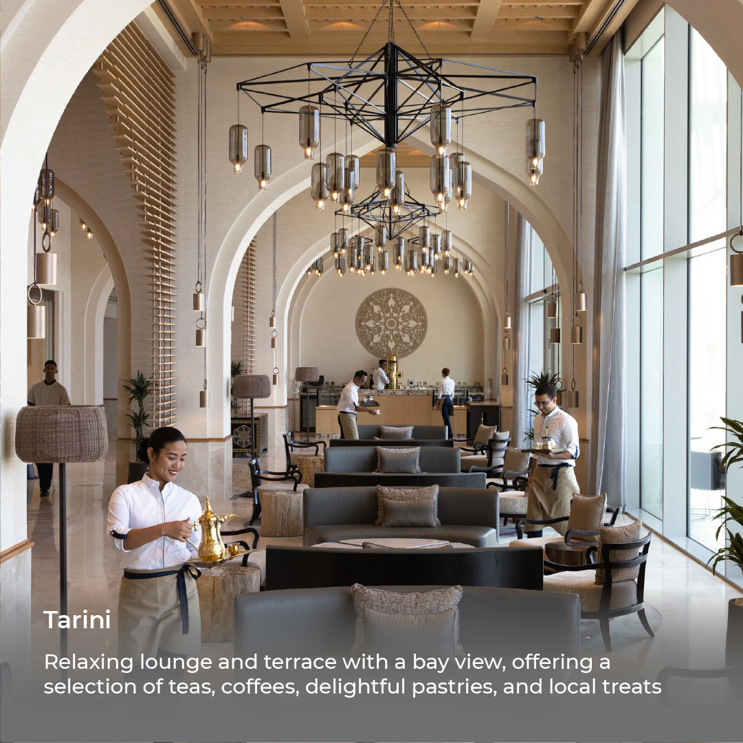 muscatbay's tweet photo. Discover the ultimate dining experiences at #MuscatBay!
Swipe through to explore our top three hot spots for delicious cuisine and stunning views. Whether it's beachside bliss, mountain vistas, or captivating cultural flavors, we've got it all. Which spot would you pick first? https://t.co/Ux8lAPnt3h