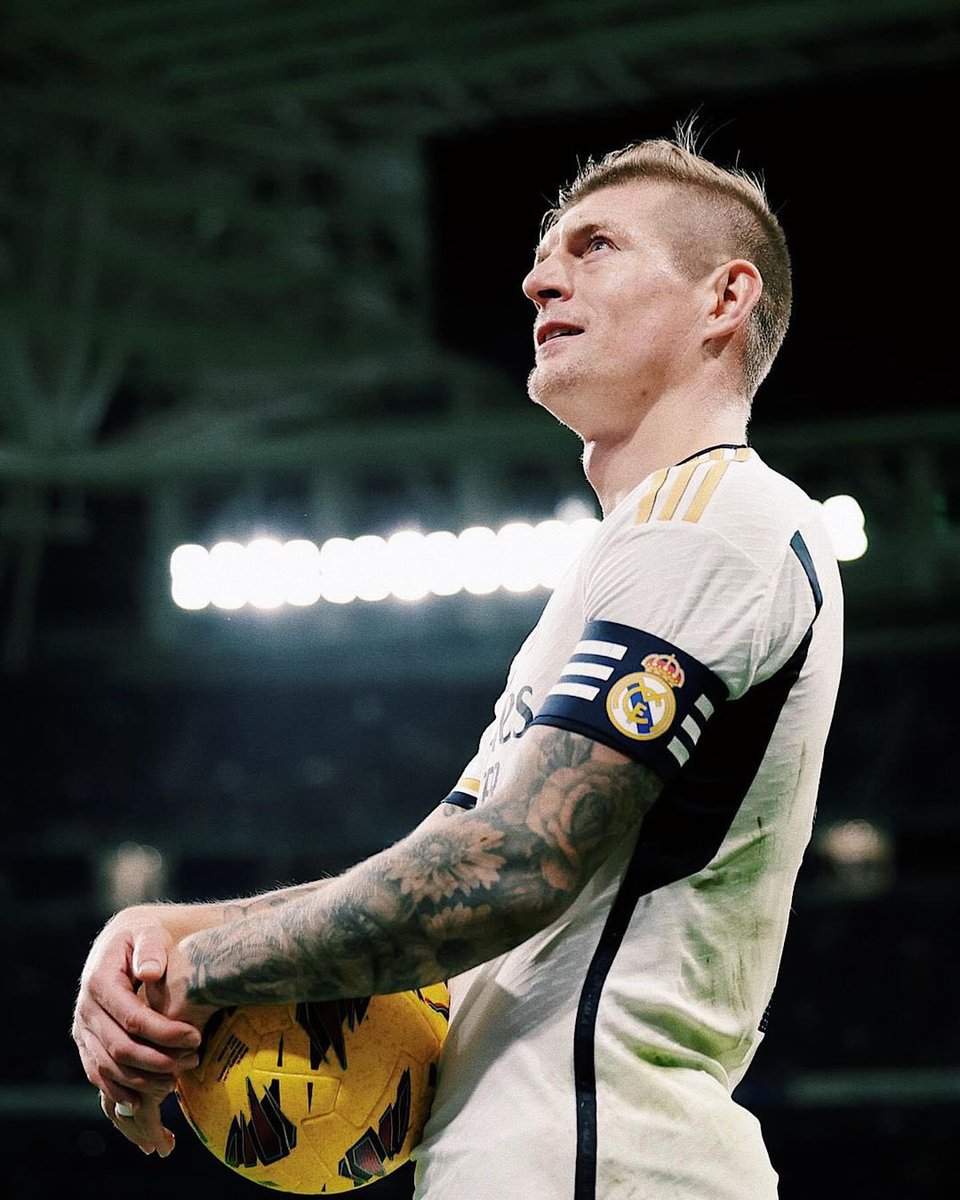 idextratime's tweet photo. 🗣️"Aku selalu mengatakan, aku ingin pensiun di sini dan inilah yang akan terjadi. Aku tidak pernah menginginkan klub lain. Real Madrid adalah dan akan menjadi klub terakhirku."

- Toni Kroos 🥹🤍 https://t.co/bzpotVEzIC
