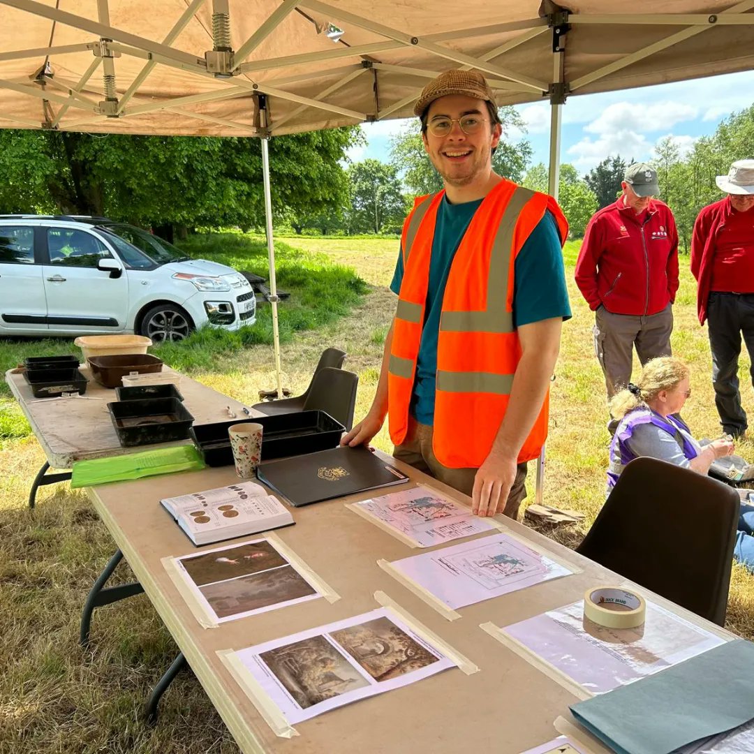 Day 3 - Opening up From trench 3, we've revealed a cobbled floor and a drain, which may have belonged to a courtyard of the original house! The key find for today has been a prehistoric flint end scrapper, which, like our other finds, can be found at our finds washing station.