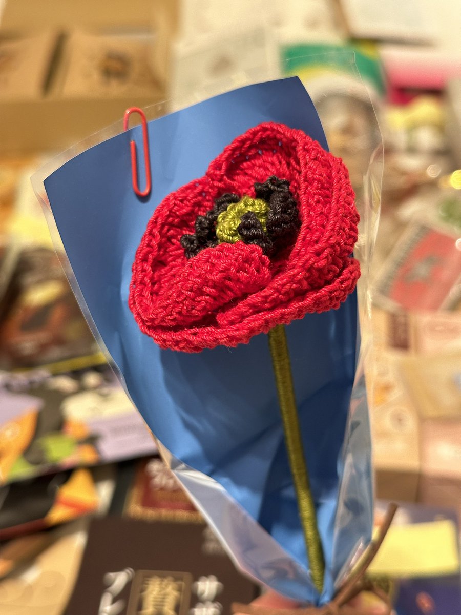 コクリコのお花、編んだんだってー！すごいね(編み物できない人)