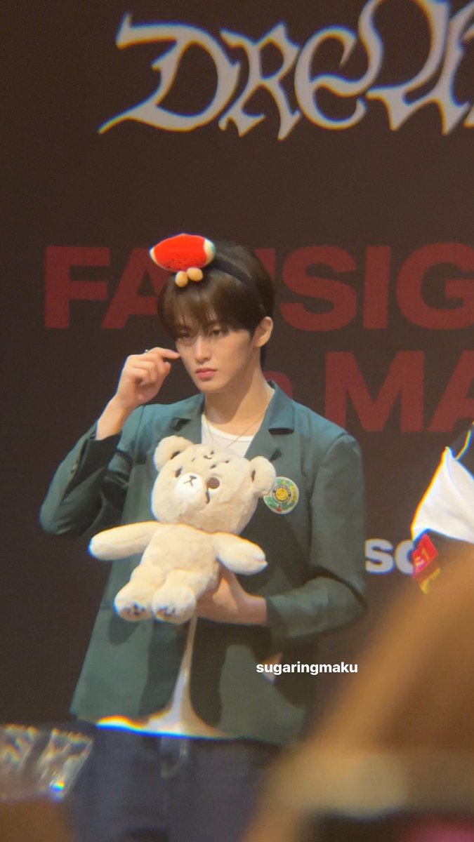 Ioveisat's tweet photo. 240521 MARK ANAK USU JSJSJJSJSJS #Welcomeback7Dream https://t.co/Ehpc7wKkf4