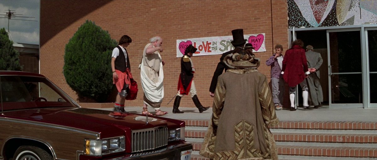 CineCalendar's tweet image. May 21st - San Dimas High School's "Love in the Spring" prom.

📽️📅 Bill &amp;amp; Ted’s Excellent Adventure (1989)