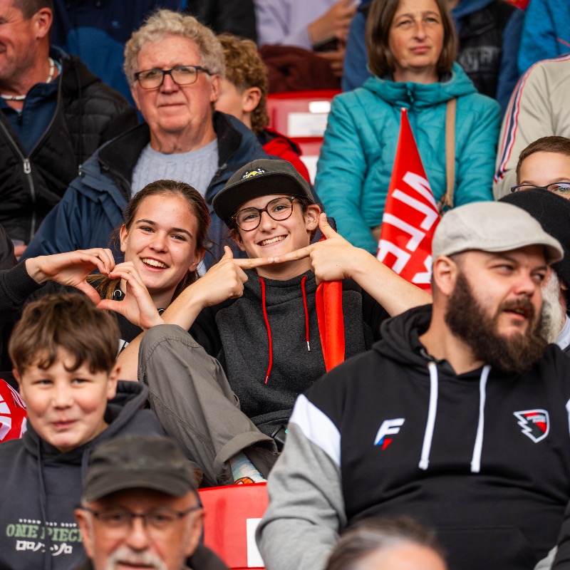 OyonnaxRugby's tweet photo. 📸 𝗟𝗘𝗦 𝗣𝗛𝗢𝗧𝗢𝗦 𝗗𝗨 𝗣𝗨𝗕𝗟𝗜𝗖 I #TOP14 #OYORCT #TOUSOYOMEN
 
👏🏻 Merci aux 𝟭𝟬 𝟮𝟬𝟭 𝙨𝙥𝙚𝙘𝙩𝙖𝙩𝙚𝙪𝙧𝙨 présents au 𝘀𝘁𝗮𝗱𝗲 𝗖𝗵𝗮𝗿𝗹𝗲𝘀-𝗠𝗮𝘁𝗵𝗼𝗻 face au @RCTofficiel.

🔜 Prochain rrv devant notre public le samedi 1er juin à 17h face à l'@avironrugbypro.