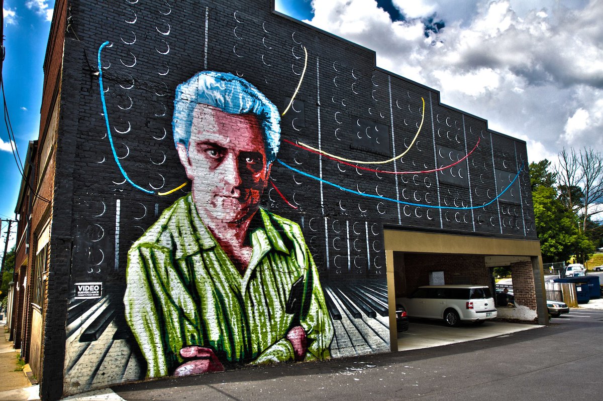MAGNETMagazine's tweet photo. Happy 90th birthday electronic-music pioneer #RobertMoog. R.I.P. Hoping you’re having your very own @Moogfest. If not, read our review of one of the classics ones: https://t.co/je4o9x0FWZ https://t.co/O0azaVkI7X