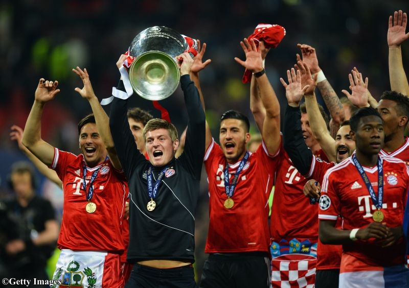 SoccerKingJP's tweet photo. 👏電撃発表⚪️🇩🇪
トニ・クロース、EURO2024後の現役引退を電撃発表…CL決勝がレアル・マドリードでの最終戦
https://t.co/erYqAlcRED

🗣️編集部より
「『高いレベルのまま引退したい』と公言していたクロースが、34歳で現役引退を決断。数々のタイトルを勝ち獲ったレジェンドとしてスパイクを脱ぎます」 https://t.co/L2Wx6xPI65