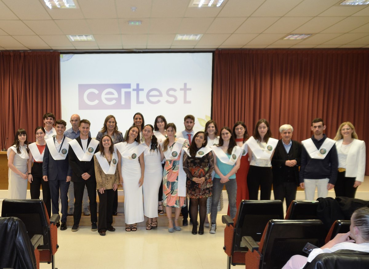 Acto de Graduación conjunto de los alumnos de los Másteres Universitarios en Calidad Seguridad y Tecnología de los Alimentos y en Salud Global. Gracias a <a href="/ox_cta/">OX-CTA</a>  y <a href="/CerTestBiotec/">CerTest Biotec, S.L.</a> que donaron las becas para los estudiantes, autoridades y a tod@s los que nos acompañasteis