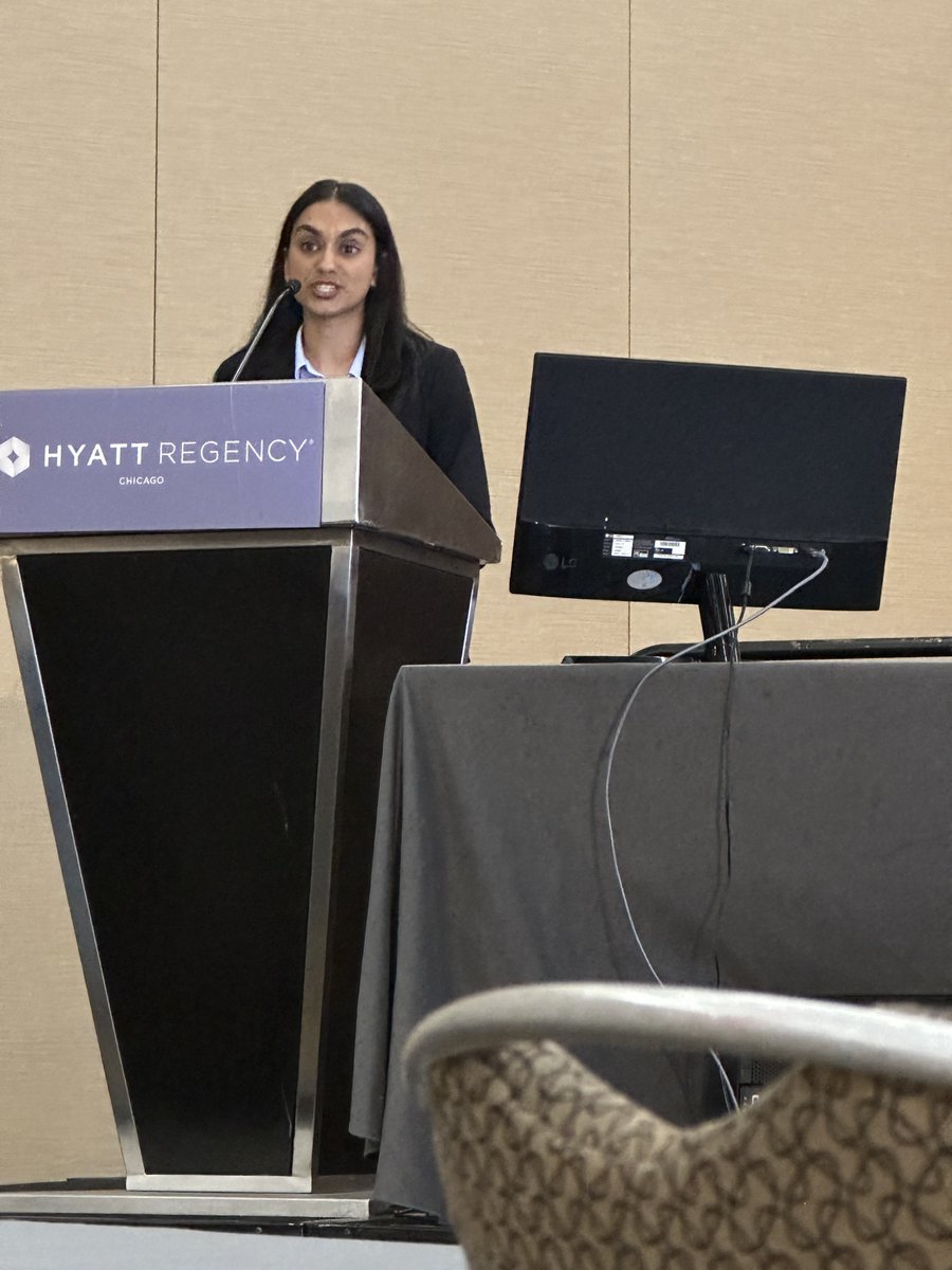 UF Rhinology “Team Sinus” had an amazing showing at COSM with 5 podium talks. They presented research featuring the role of complement, vitamin D, purine metabolism, and molecular biomarkers in chronic sinusitis.