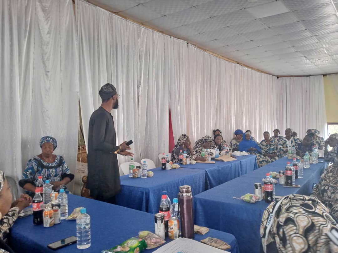 iwifoundation's tweet photo. On the 17th of May, we had the opportunity to speak with 125 ward development chairmen and 120 In charges (heads of PHCs) in Jos South LGA, about the burden of cervical cancer and the HPV vaccination.

#HPVvaccineNG #nogreeforcervicalcancer #hpvvaccinegoodo #hpvvaccineisfree https://t.co/bKuGUhzARJ