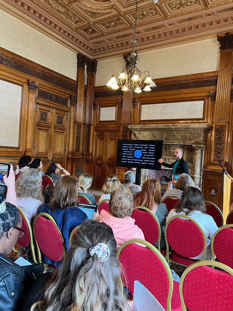 J_Clinton tweet media