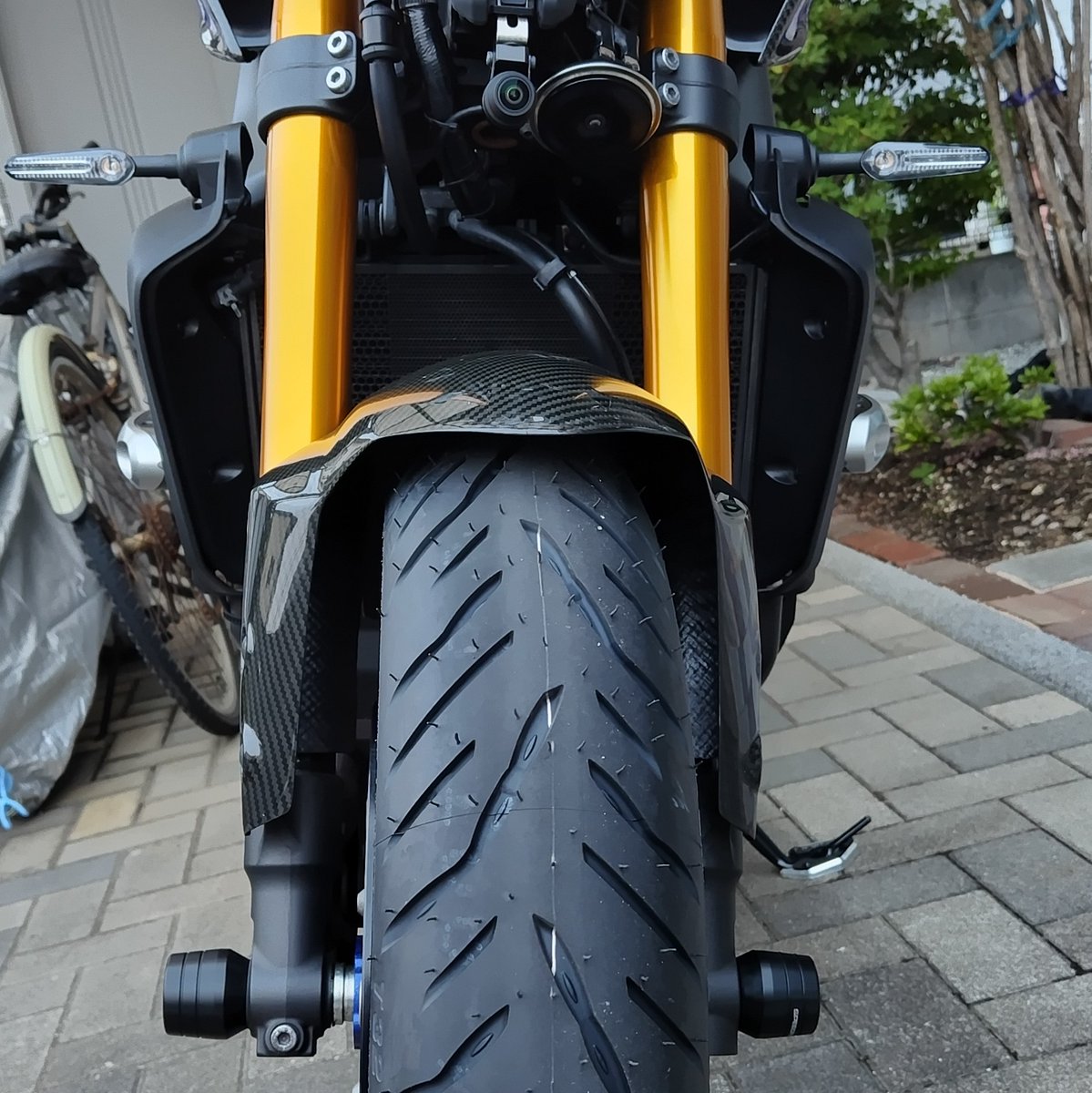 Drider_Hydra's tweet photo. #mt09
#NAPS座間
#T32

気が付いたら フロントのミゾが ヤバかった

BRIDGESTONEのT32に
交換してみた https://t.co/04POcHvDtd