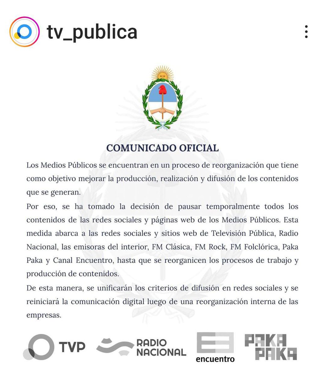 JuliaDiSanti1's tweet photo. 📺🔉Los medios públicos NO SE TOCAN!!
Repudiamos enérgicamente esta intervención que significa un ataque para lxs trabajadorxs de los medios públicos y alertamos la posibilidad de nuevos ataques a las fuentes de trabajo! https://t.co/9C5inCw45m