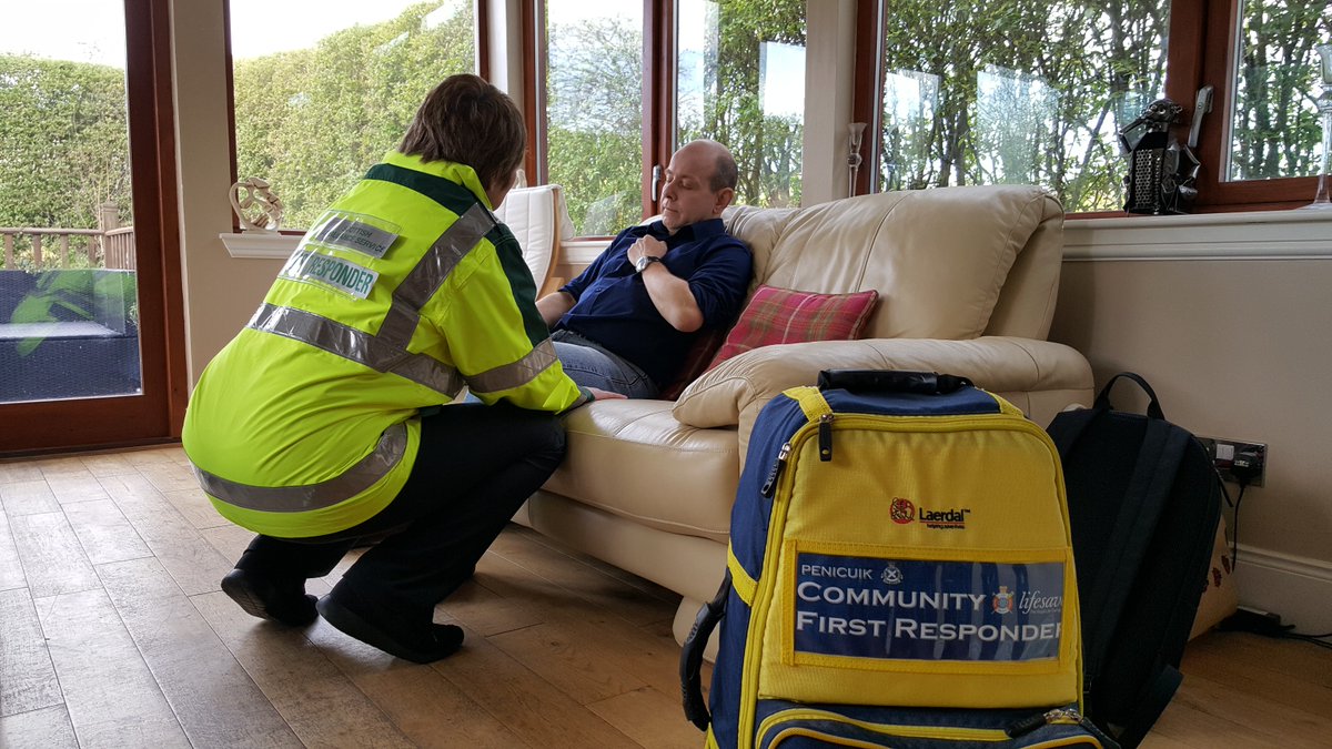 Looking for a different way to volunteer, make new friends, and support your local community? Why not become a SAS Community First Responder? We have spaces available in our Biggar, Penicuik, Broughton, and Buchanan groups. Find out more here: ow.ly/nghx50ROupw