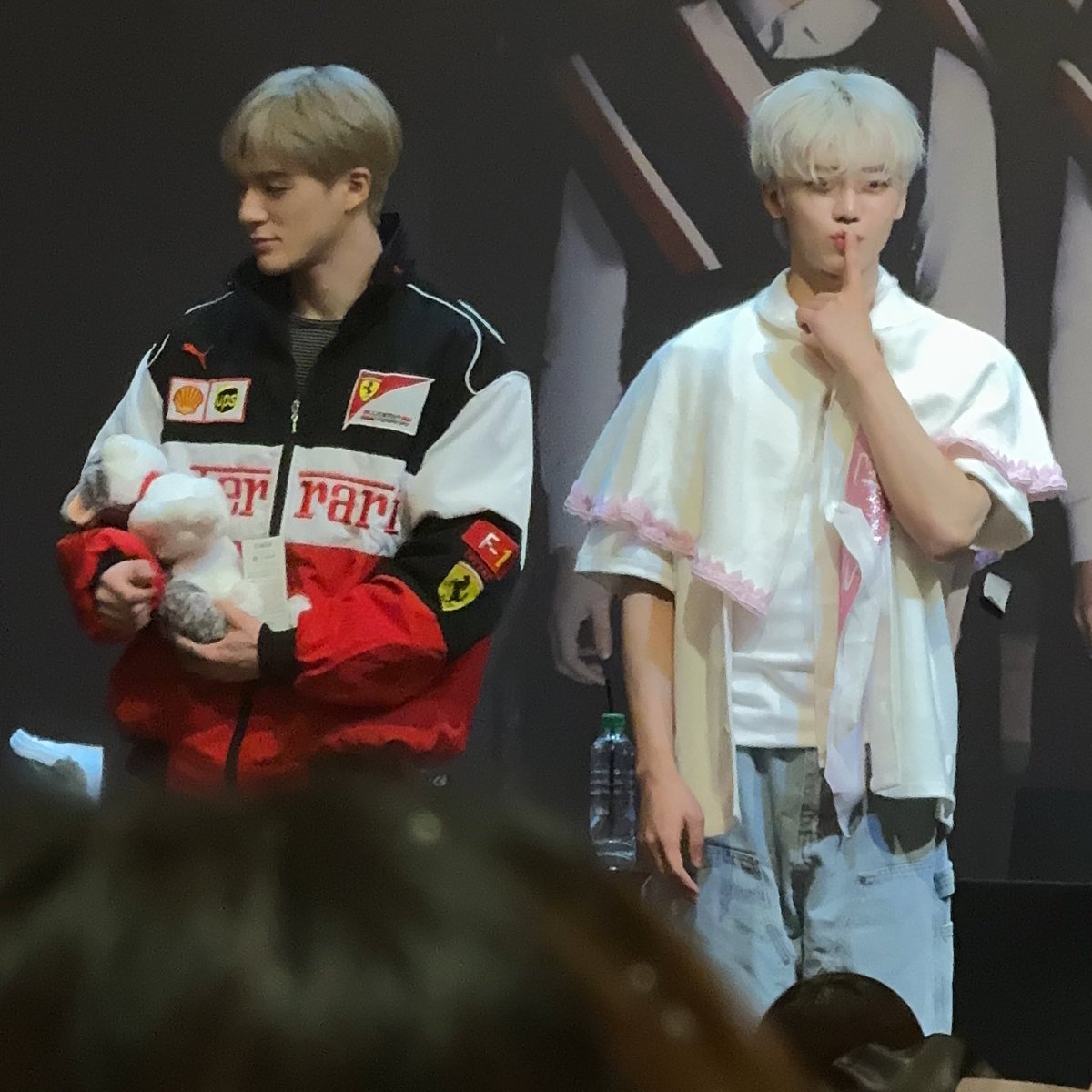 นักแข่ง                                          แฟนนักแข่ง