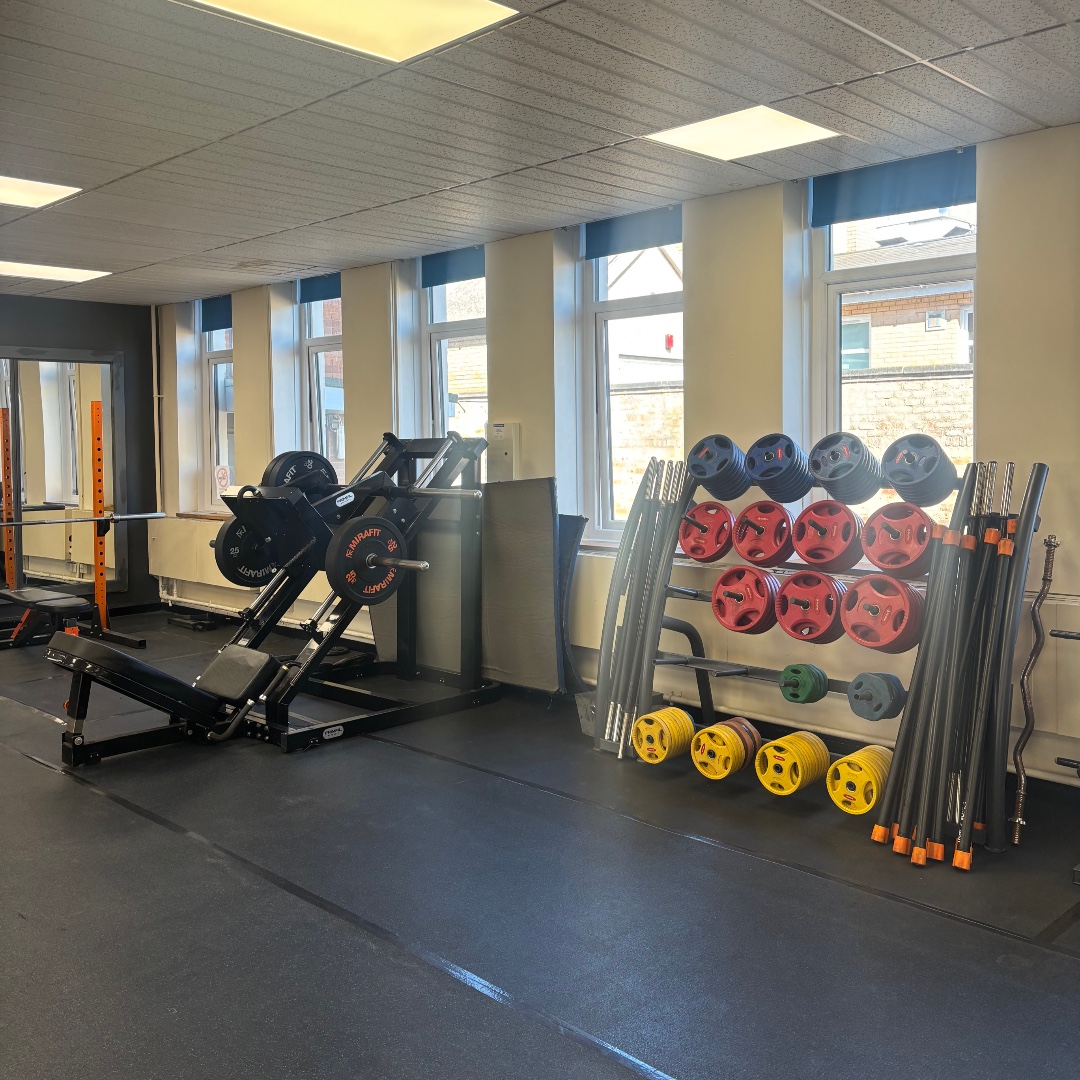 Microtech_BI's tweet photo. We're delighted to have Ayrshire Warriors moved into one of our spaces in our Hill Street building. 🏋️

This team are a great addition and offers discounts to other businesses here. Additional spaces are still available to rent!

📲 07771 813456/colin.ross@microtech-bi.co.uk https://t.co/YWuJ2o58Av