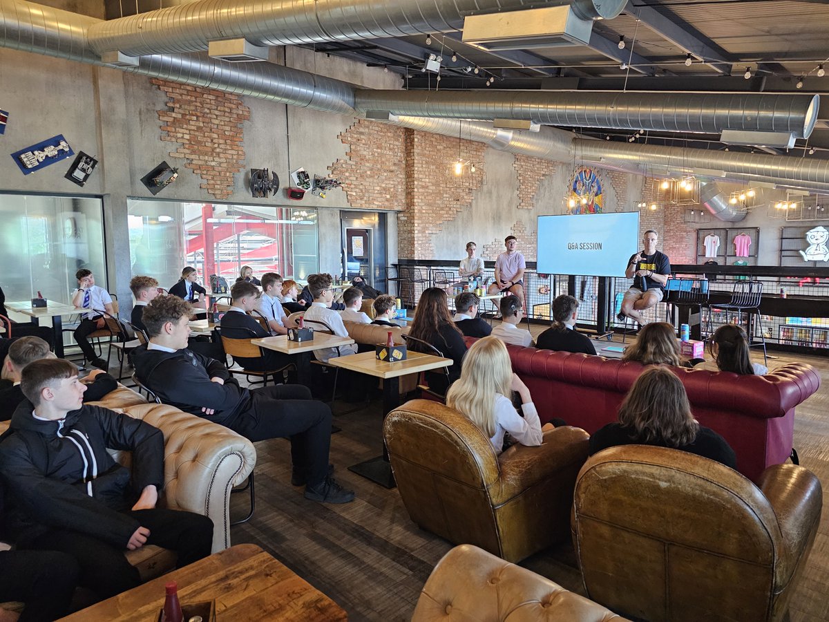 TomFutureschs's tweet photo. Year 10 Business pupils had a great morning at Tiny Rebel learning about finance and marketing at the business and having a Q&amp;A session with one of the founders Gareth Williams.  @CwmbranHigh @tinyrebelbrewco https://t.co/fYmvDmR7Th
