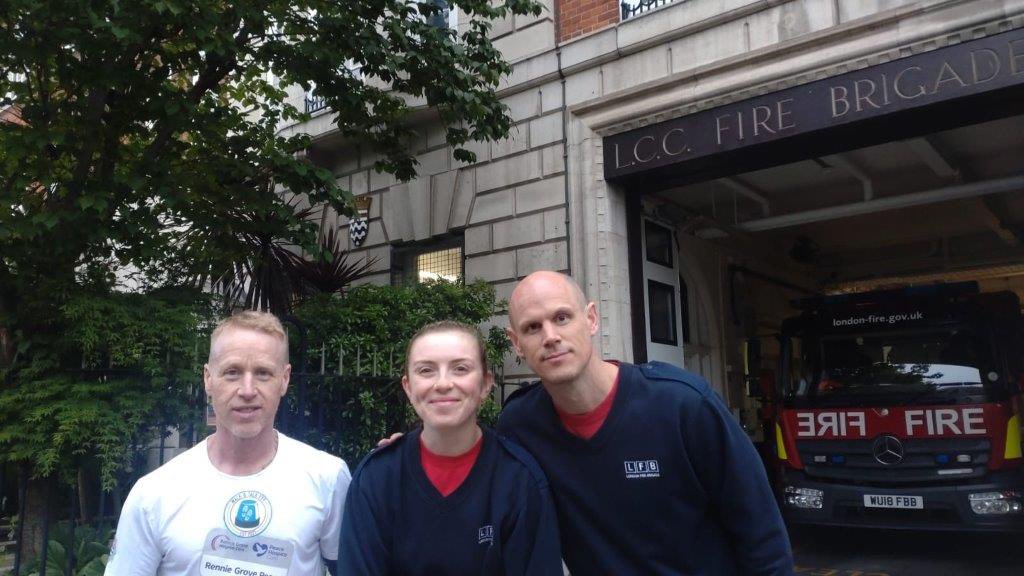 LFB Firefighter, Steve is running to all 102 LFB Fire Stations over 5 days, 60 miles per day. Starting at Brigade HQ and finishing at The Fire of London Monument. Raising money for The Rennie Grove Peace Hospice and the fire fighters charity follow him @ justgiving.com/team/thegreatf…