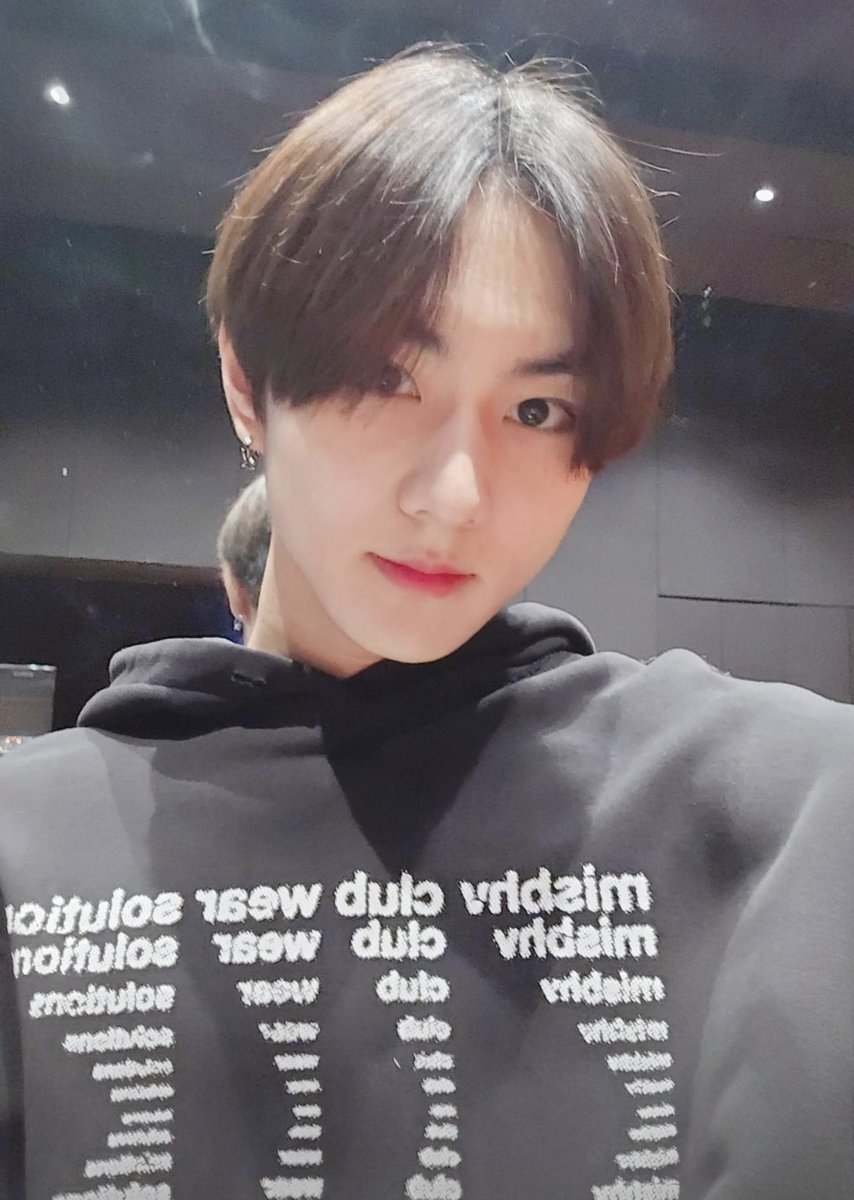 뿌 tweet media