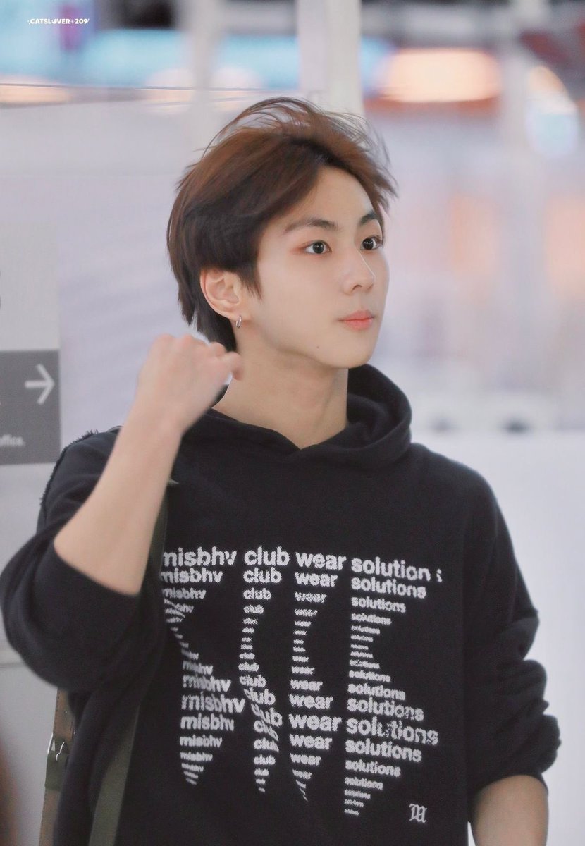 뿌 tweet media