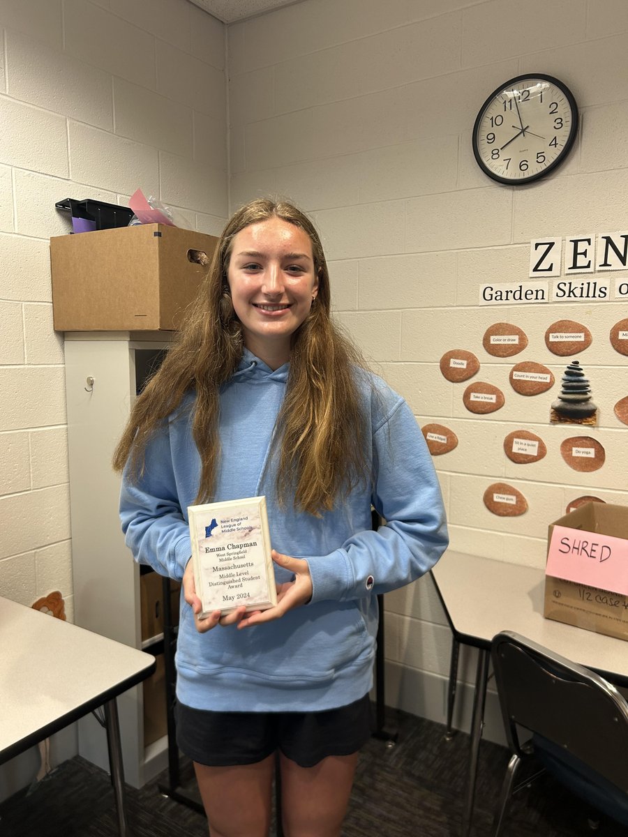 WSPSMiddle's tweet image. Congrats to 8th Grader Emma Chapman! Emma is a winner of the @TheRealNELMS  ‘Distinguished Student Award’ which recognizes students for strong academic, citizenship, and character. The award is given to just a few students across New England and is NELMS&apos; highest student honor!