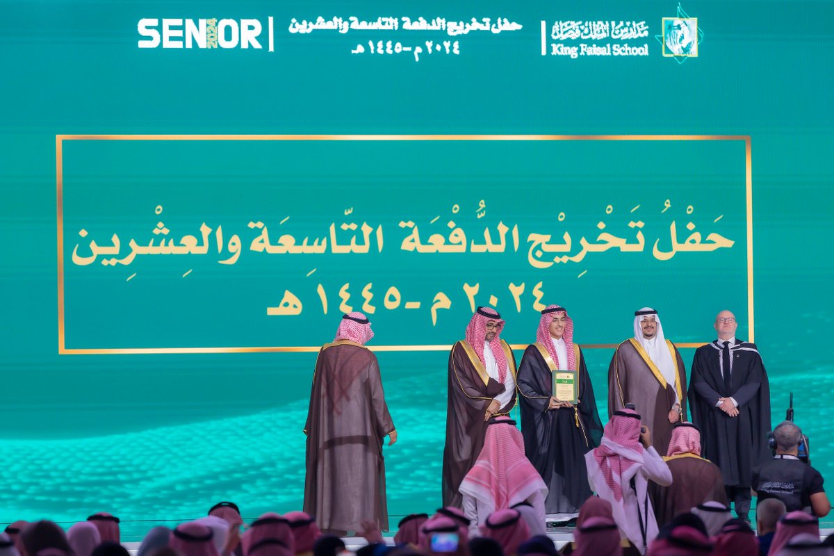 ebrahemalyousef's tweet photo. #دمتم_فخرنا #الدفعة_التاسعة_والعشرين
#عقيدة_علم_عمل
#تصوير https://t.co/2YNC9jgYfh