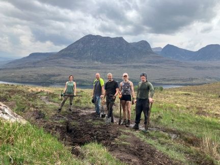 OATScot's tweet image. OATS #Volunteers took to the slopes of #StacPollaidh to carry out 2 days of maintenance on its badly eroded path, a stark reminder that regular path maintenance is so essential. Thanks @HostellingScotland for providing comfy accommodation for the group at #Ullapool #Hostel