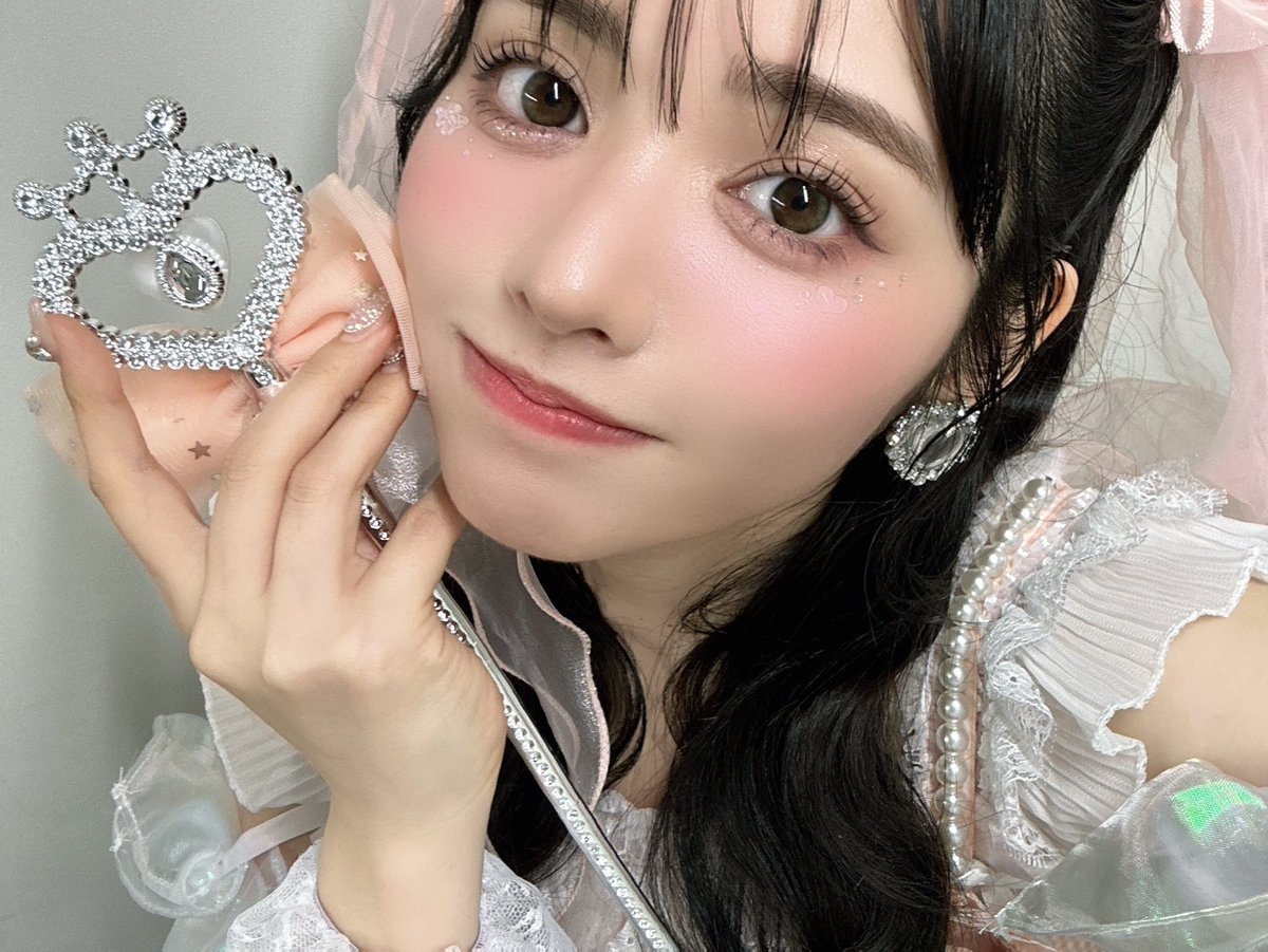 Post by 鎮西寿々歌(FRUITS ZIPPER) on X: どあっぷ