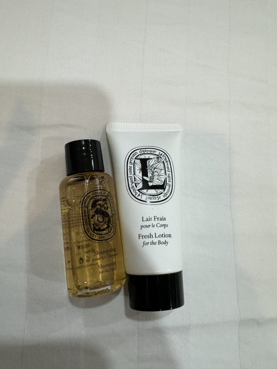 bibibi1348's tweet photo. カタール航空ファーストクラ���のアメニティはDiptyque https://t.co/lnYxhwBx86