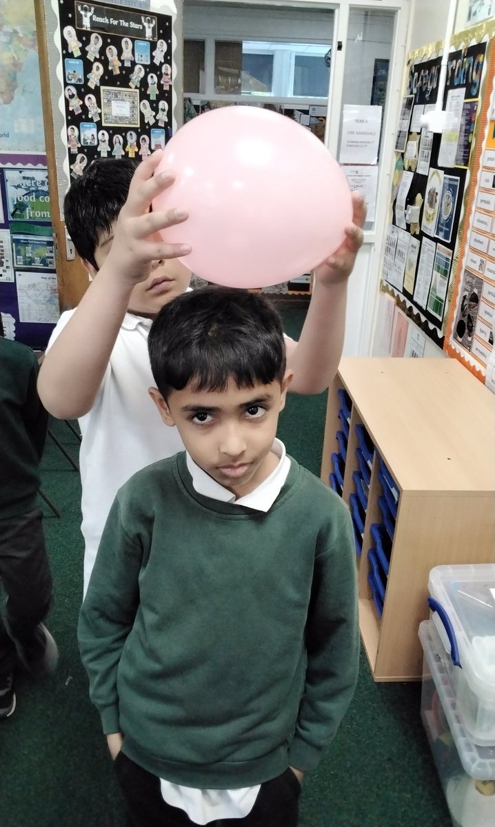 3R had great fun experimenting with balloons today! They found out about how static electricity is created by rubbing balloons to make their hair stand on end! #Scienceweek #Science #3R #WPS #Leightrust