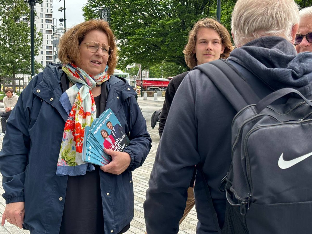 Ce matin sur le terrain à la gare de #Nantes avec Bernard Guetta, 2e sur la liste #BesoindEurope Fervent défenseur du projet européen, nous avons été avec lui à la rencontre des Ligériens pour porter le programme 🇪🇺 Faire de l'Europe, une puissance forte, sûre et indépendante