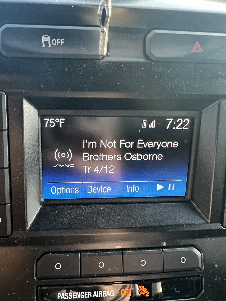 carmour15's tweet photo. Early morning nomination for song OTD. #legendinmyownmind https://t.co/Kpp3yxy0Aj