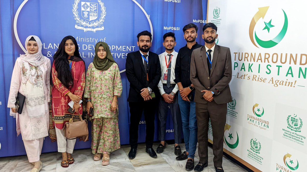 ypdcuwchapter's tweet photo. On May 21, 2024, the YPDC University of Wah Chapter Core Team. The discussion focused on planning a major initiative that will benefit all YPDC Chapters. Stay tuned for more updates on this exciting development. https://t.co/fzdXRluVPs