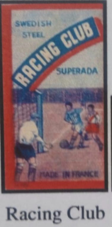 El coleccionismo es como la ciencia ficción,sabes cuándo empieza pero no sabes cuándo y dónde termina En este caso se trata de hojas de afeitar que se vinculan al fútbol. Aquí tienen la del Racing Club de Avellaneda...