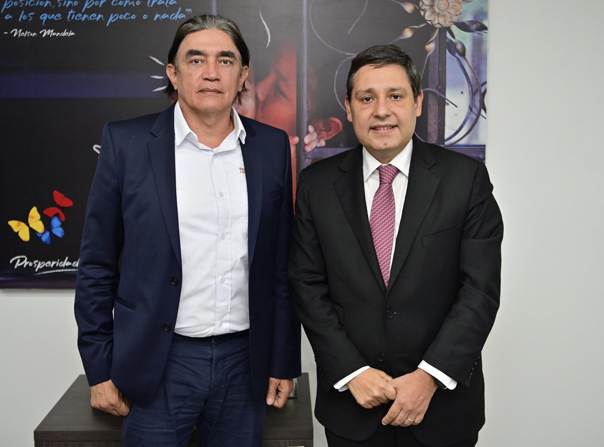 El director @GustavoBolivar y el ministro @MauricioLizcano firmarán un convenio histórico para llevar Internet subsidiado a 100 mil familias en pobreza extrema, un gran paso hacia un futuro más inclusivo para mejorar la calidad de vida de la población más vulnerable del país.