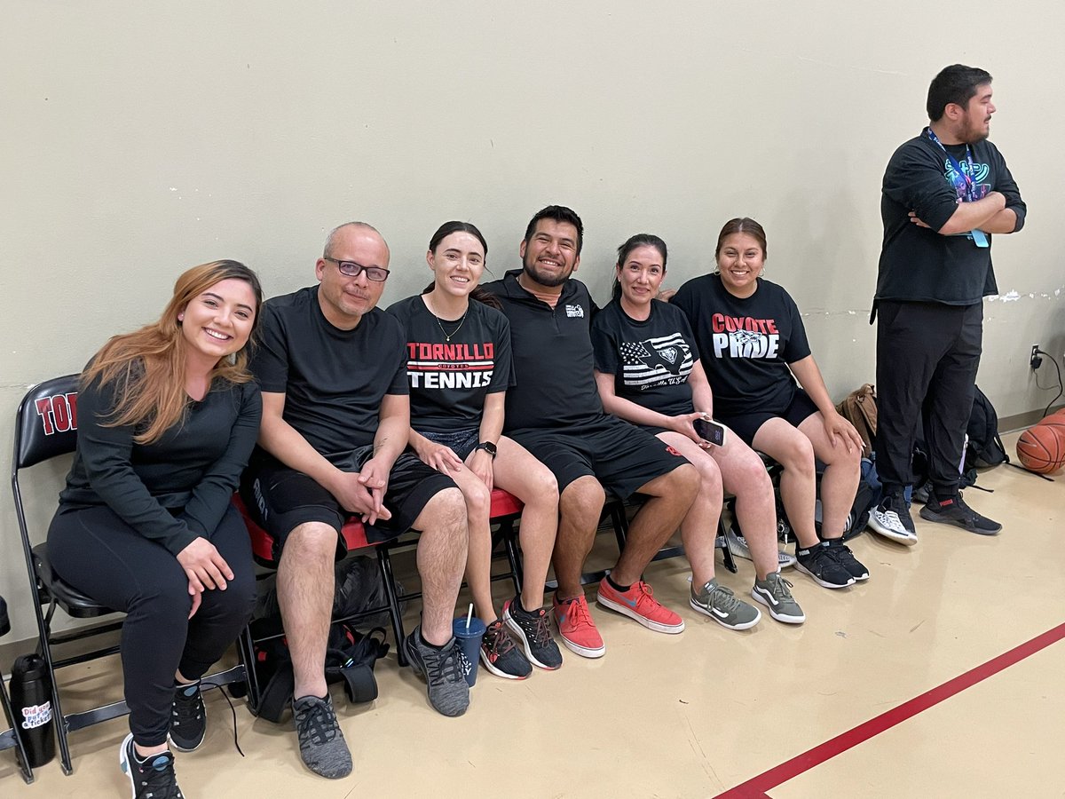🐾My first Faculty vs. Student game!💃🏻🕺#TISDProud