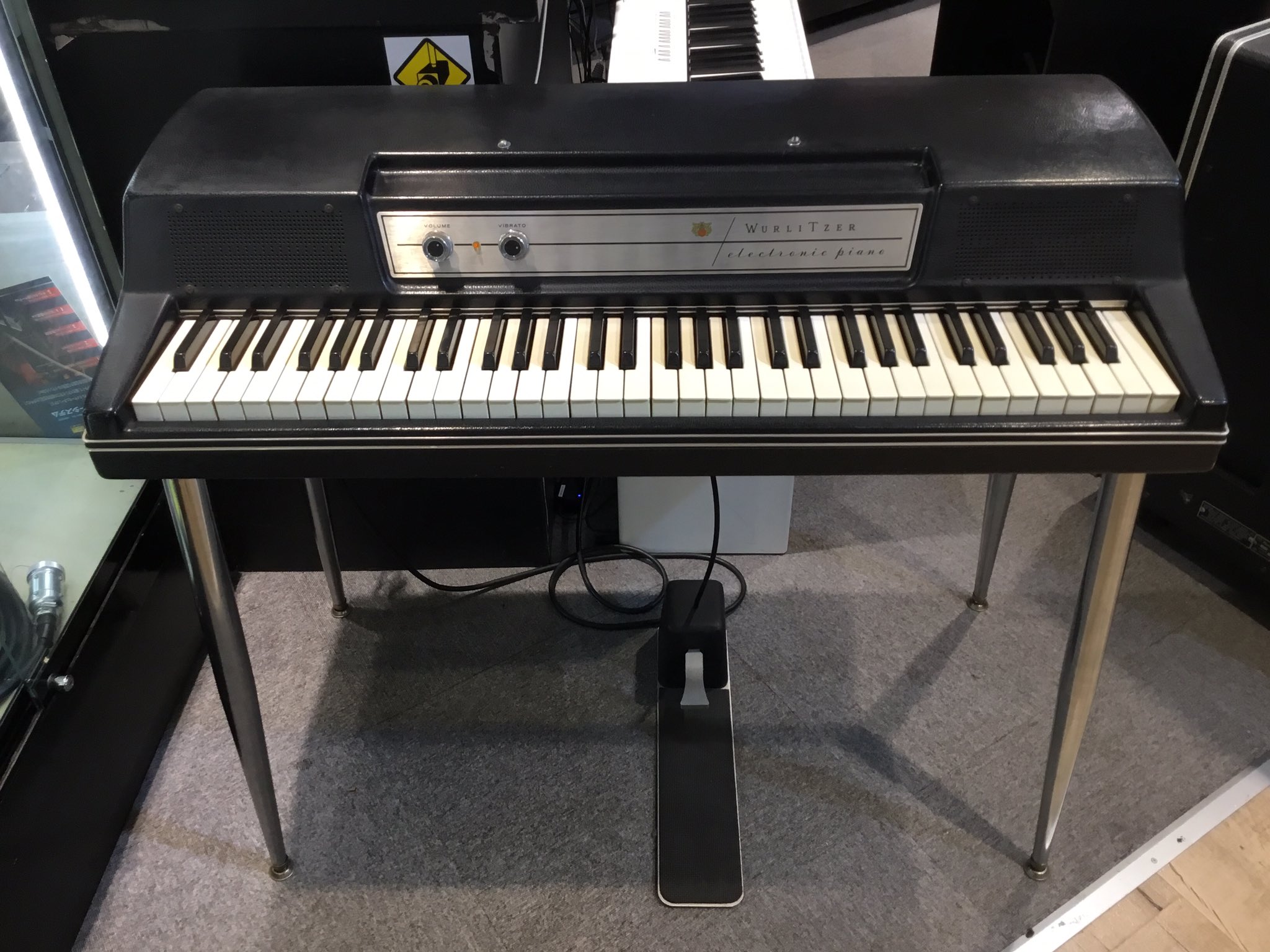 Wurlitzer 200a ウーリッツァー 電気ピアノ Wurlitzer 200a ウーリッツァー 電気ピアノ
