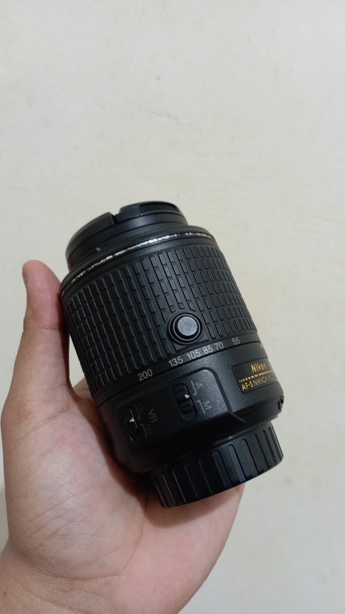 ____kamerad's tweet photo. dijual cepat Nikon AF-S DX NIKKOR 55-200mm f/4-5.6G ED VR II
Rp. 1.250.000 open nego. Lecet pemakaian normal, minat DM https://t.co/yL34whL5KJ